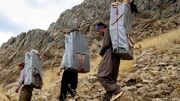 از انفجار مین تا سقوط/ میان «کولبران» لیسانسه و قهرمان ورزشی داریم