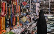 نخستین نمایشگاه منطقه‌ای صنایع‌دستی و هنرهای سنتی با رویکرد موضوعات مذهبی در قم افتتاح شد