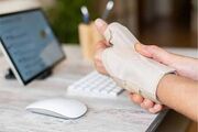 از گزگز انگشتان تا درد مچ؛ عوارض پنهان زندگی دیجیتال