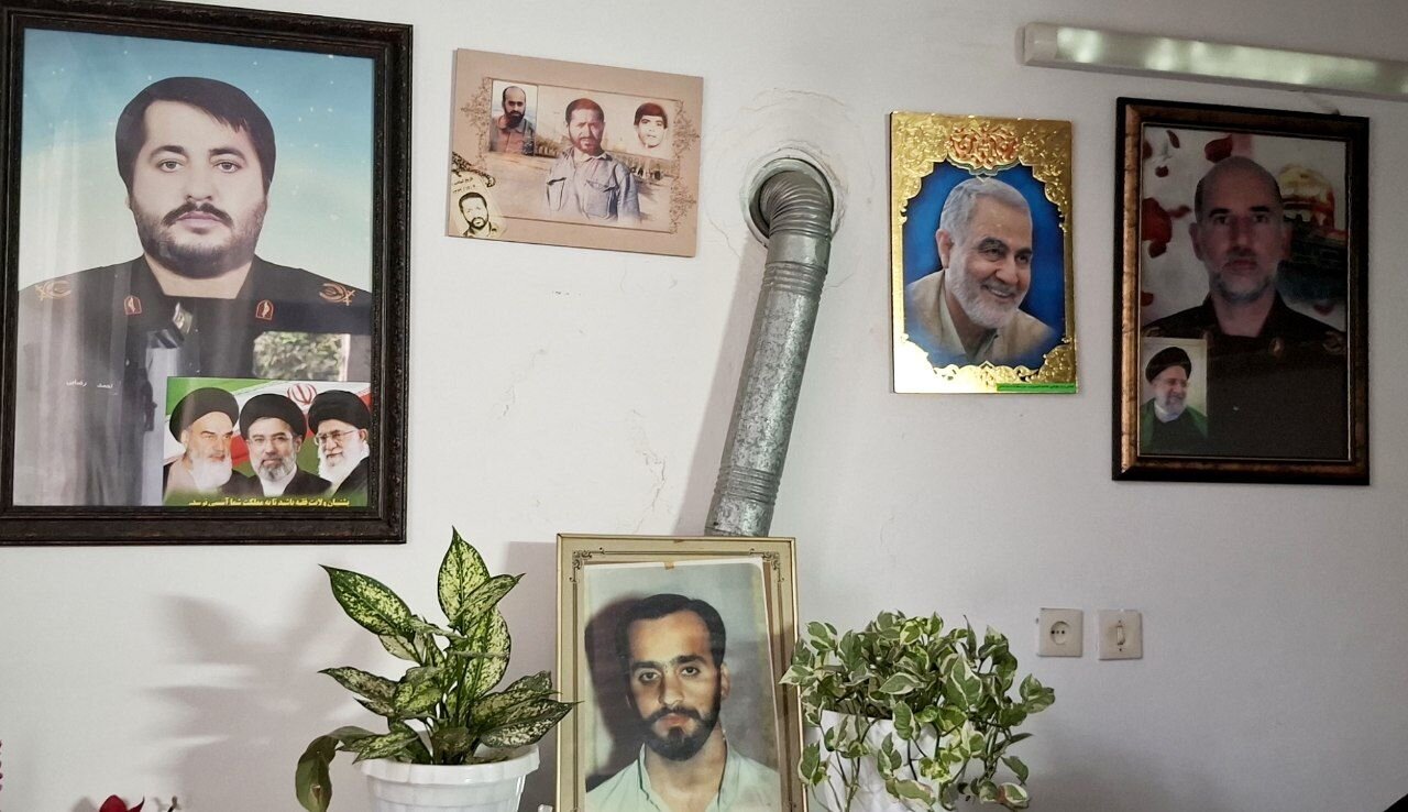روایتی از خانه‌ی شهدای روستای سنگ‌بس؛ همراهی یزدان‌پرست و آوینی در روایت فتح