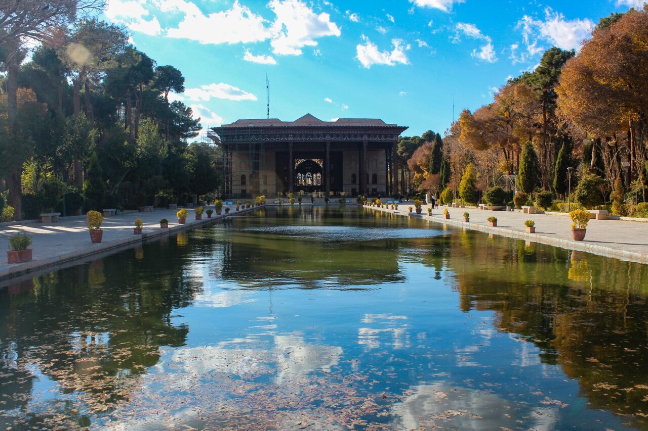 جایگاه گردشگری اصفهان در فصل پاییز؛ از بناهای تاریخی تا بیشه‌های شهری