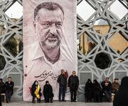 مادری که نمی‌داند پسرش شهید شده است