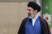 اهالی فرهنگ و ادب همچون فردوسی برخیزند و بعثت هنرمندان را در امتداد بعثت مردم رقم زنند