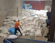 دپوی بیش از ۲۶ تن کود و سم قاچاق در یک گاراژ قزوین