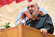 ملت ایران تهدید را به فرصت تبدیل می‌کند