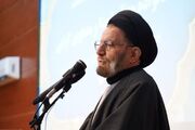 مرجعیت دینی دژ مستحکم دفاع از امت اسلامی است