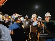 بازدید شبانه شهردار اصفهان از عملیات بتن‌ریزی پل شماره یک پروژه شهید فخری‌زاده