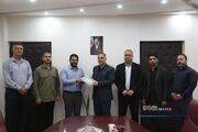 تفاهم‌نامه بنیاد مسکن خوزستان و قرارگاه امام رضا(ع) برای ساخت ۱۵ واحد مسکونی