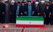 نماز آیت‌الله سید مصطفی خامنه‌ای بر پیکر پدر شهیدش در حرم رضوی + فیلم و بیوگرافی