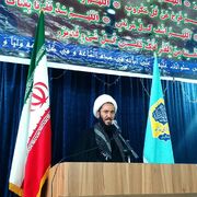 اجتماعات خیابانی و حضور در مراسم اربعین حسینی هر دو از اهمیت بالایی برخوردار است