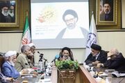 تجلیل از خدمات آیت‌الله «حسینی دشتی» و رونمایی از ترجمه و تفسیر «اَنوار»