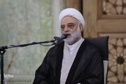 رضایت از گناه و جنایات، شریک شدن در آن است
