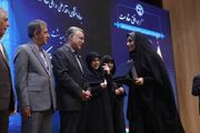 جهادگران نمونه جهاددانشگاهی معرفی و تجلیل شدند