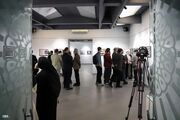 نمایشگاه «روایت وداع»؛ قصه عکاسانی که یک روز تاریخی را ثبت کردند