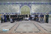 تجدید بیعت جامعه قرآنی کشور با حضرت ولیعصر(عج) در حرم بانوی کرامت + فیلم