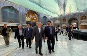 وزیر میراث فرهنگی حرم حضرت معصومه (س) را زیارت کرد