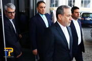 عراقچی: طبق قوانین بین‌الملل گرفتن عوارض از تنگه هرمز امکان‌پذیر نیست