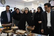 افتتاح نمایشگاه و فروشگاه هنرهای دستی «اهالی کتاب» در کتابخانه مرکزی آیت‌الله مهمان‌نواز