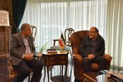 پیگیری برپایی غرفه دائمی کتابخانه‌های عمومی در نمایشگاه بین‌المللی تبریز