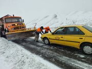 امدادرسانی به ۱۸۶ خودرو‌ی گرفتار در برف در محورهای خراسان جنوبی