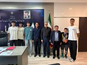تجلیل فرماندار شهرستان مرودشت از مربی و ملی‌پوشان تکواندو این شهرستان