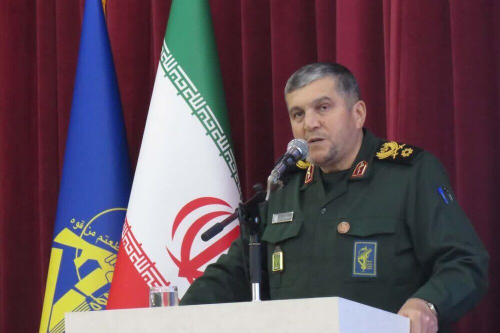 دبیر قرارگاه محرومیتزدایی سپاه: کمک به زنان سرپرست خانوار در اولویت است