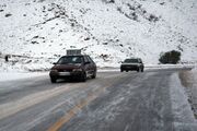 جاده‌های مسدود از برف سمنان بازگشایی شد/ تردد در محور توسکستان شاهرود فقط با زنجیر چرخ