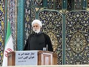 امام جمعه کیش: اصلی ترین ویژگی انقلاب اسلامی، مردمی بودن آن است