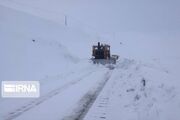 فرماندار:‌ بارش برف راه ارتباطی ۱۳۶ روستای بروجرد را مسدود کرد + فیلم