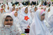 ۴۰۰ دانش آموز دختر قشمی آغاز روزه داری خود را جشن گرفتند