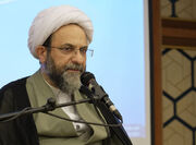 تنها محور اتحاد، ولایت فقیه است