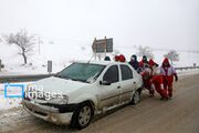 امدادرسانی به سه اتوبوس و اسکان اضطراری ۱۳۷ مسافر در محورهای خراسان رضوی