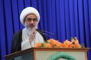 امام جمعه بوشهر: تثبیت نرخ ارز و بهبود معیشت مردم از مطالبات جدی جامعه است