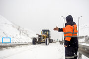 ریزش بهمن جاده ترانزیتی درگز - قوچان را مسدود کرد