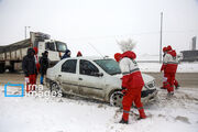 امدادرسانی هلال احمر خراسان‌شمالی به ۷۶۰ خودروی گرفتار در برف