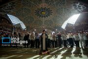 شکوه بندگی در شهر فیروزه‌ای