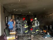 ​آتش‌سوزی در مجتمع مسکونی هشت‌ طبقه اصفهان مهار شد/ نجات جان ۶۰ شهروند از میان دود و آتش