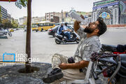 معاون دانشگاه علوم پزشکی کرمانشاه: مصرف منظم مایعات بهترین راه پیشگیری از گرمازدگی است
