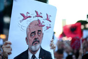 از «انقلاب فلامینگو» تا اتهام‌زنی به ایران؛ راما از چه چیزی فرار می‌کند؟