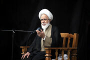 امام‌جمعه کرمانشاه: محبت اهل‌بیت(ع) محور وحدت و انسجام جامعه اسلامی است