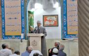 تاکید امام جمعه سنندج بر لزوم تلاش مسئولان برای رفع مشکلات مردم