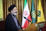 نواب : عزت ایران اسلامی ، نتیجه مقاومت در برابر استکبار در پیچ‌های تند تاریخی است