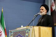حضور در تشییع رهبر شهید تجدید بیعت با ولایت و آرمان‌های انقلاب است