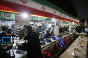 فیلم | خدمت‌رسانی موکب‌های زنجان به زائران مراسم تشییع رهبر شهید