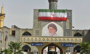 چهار دیوارنگاره مفهومی به مناسبت آیین تدفین رهبر شهید در حرم رضوی نصب شد
