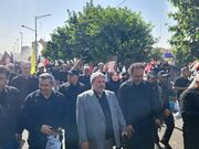 الیاس حضرتی: دنیا تماشاگر قدرشناسی ملت ایران از رهبر شهید است