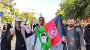 اتباع افغانستانی همگام با ایرانی‌ها در بدرقه رهبر شهید