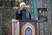 خطیب جمعه کیش: حضور گسترده مردم در آیین تشییع رهبر شهید مجاهدتی ملی بود