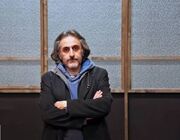 جواد روشن: کارخانه‌دار پولدار نمی‌تواند تهیه‌کننده تئاتر باشد/زیاندهی ۹۰ درصدی نمایش‌ها