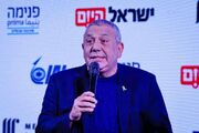 اذعان «آیزنکوت» به غیرممکن بودن تغییر نظام در ایران